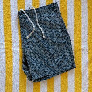 Like new J Crew light blue navy 7in snap shorts swim trunks 35/36